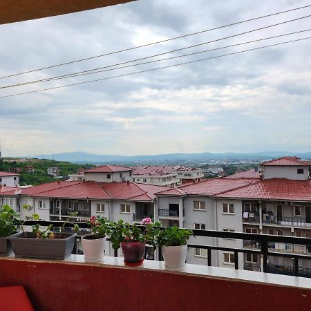 One Bedroom Apartment - Close The City Center! Prishtina Pristina Extérieur photo